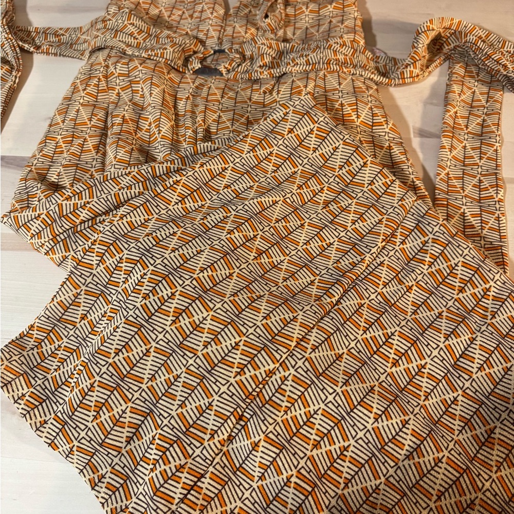 Geometric Patterned Beachy Jumpsuit - Picture 3 of 6